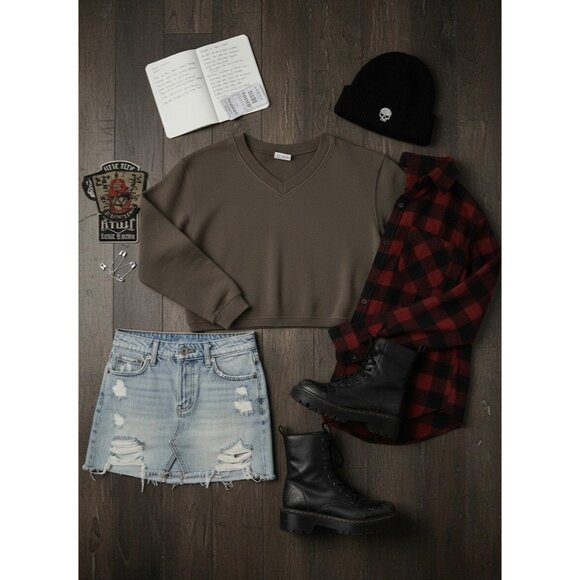 VTG Y2K NWT Cropped Brown V-Neck Sweatshirt | Cottagecore Dark Academia Coquette - Picture 14 of 16